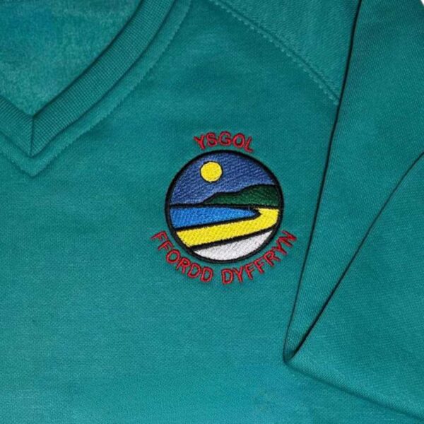 Ffordd Dyffryn Sweatshirt with logo - Image 3