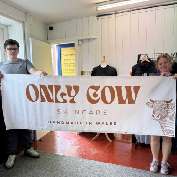 personalised branded outdoor indoor banners pop up pull up retractable high quality affordable design cutom business company events